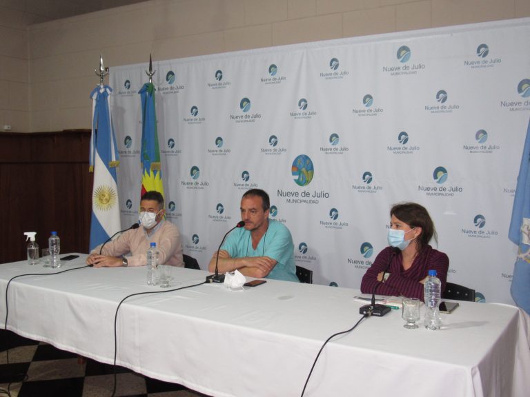 Se mantiene la baja de contagios e internaciones