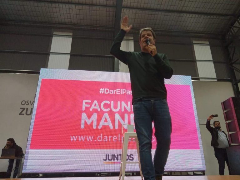 Palacios acompañó a Manes en su visita a Junín