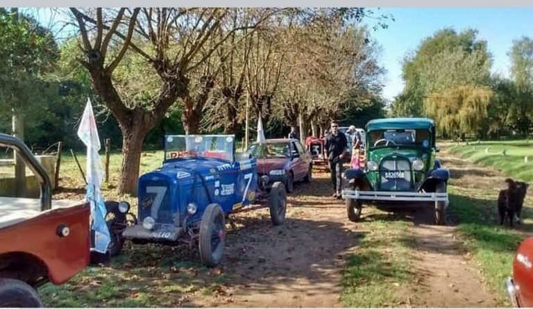 Autos clásicos recorrerán cuatro localidades