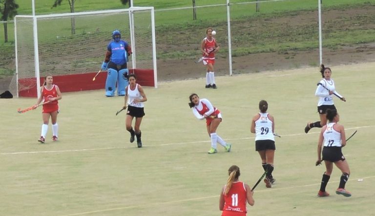 Hockey femenino: Atlético clasificó en las cuatro categorías