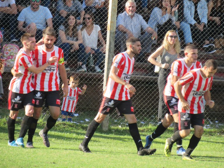 Atlético venció a Once Tigres y volvió a la punta
