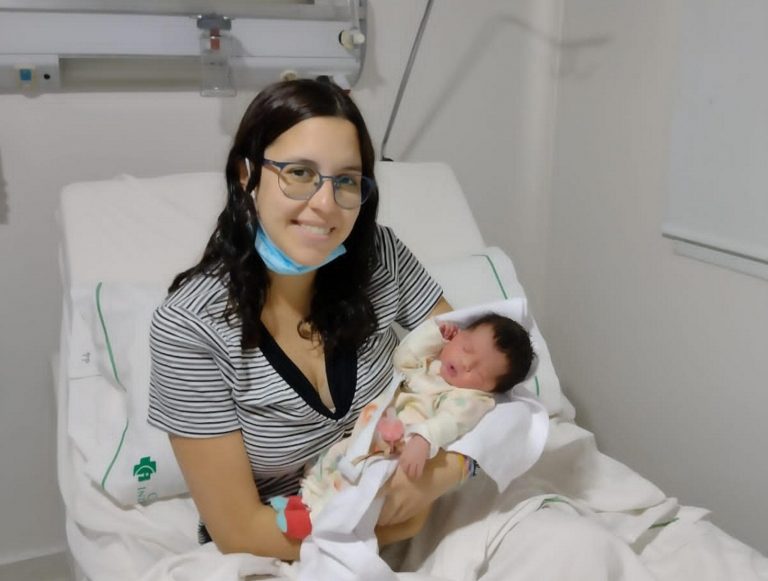 Ambar González, el primer nacimiento del 2022