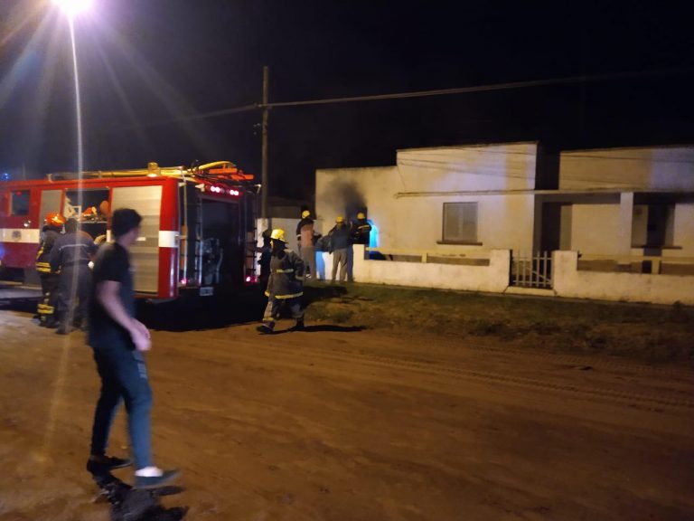 Un incendio causó daños en una vivienda en Morea