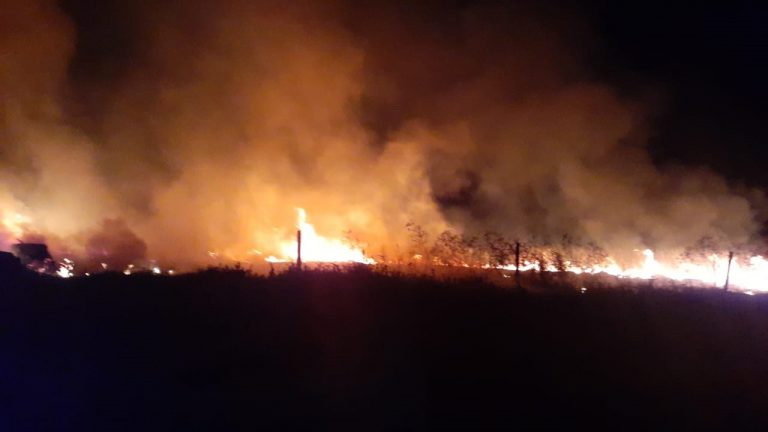 Bomberos controlaron dos incendios