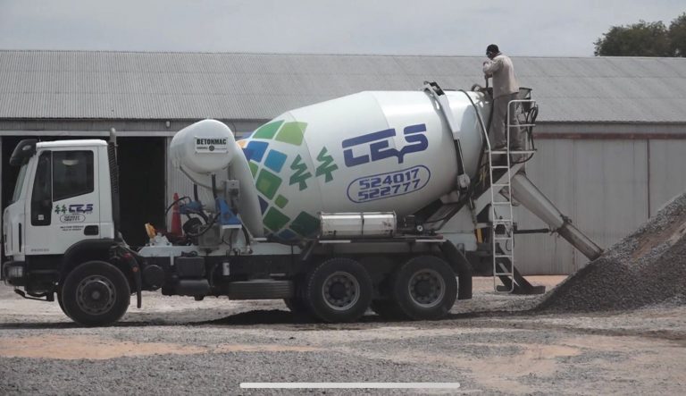 Reformas en el Sector Obrador y Proyecto de viviendas en C. M. Naón