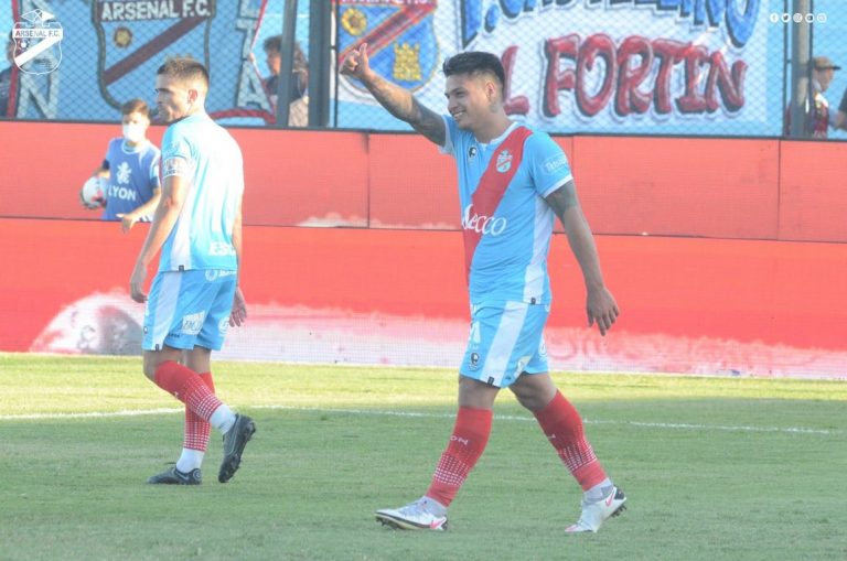 Alexander Díaz le dio el triunfo a Arsenal