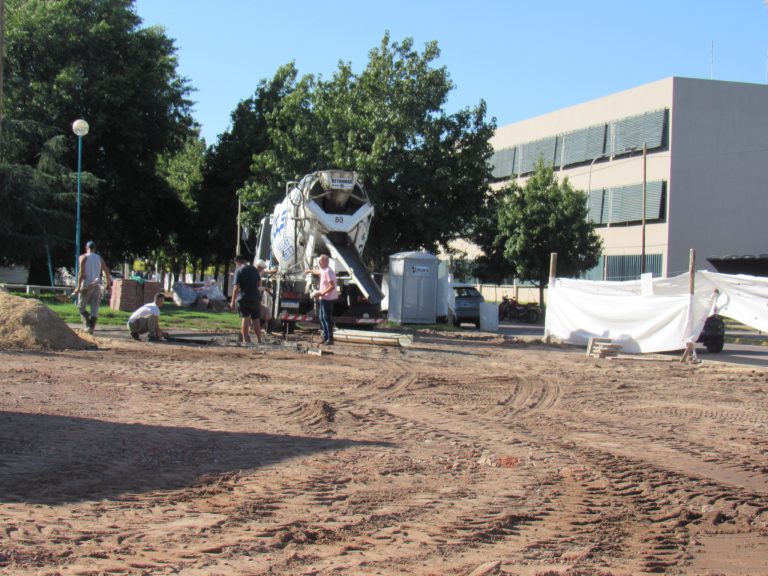 Avanzan las obras de remodelación de Plaza Italia