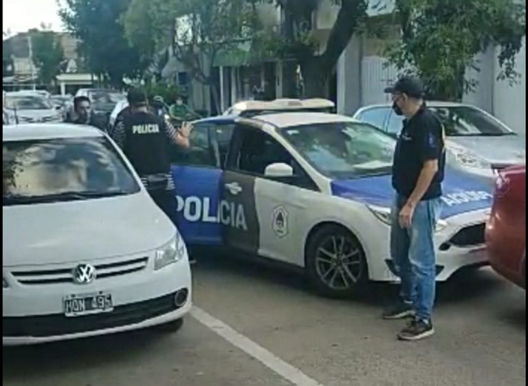 Dos allanamientos por robo: un detenido