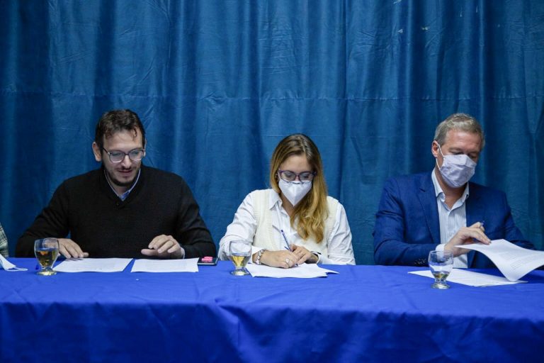 Centros de formación profesional: egresados dispondrán de créditos blandos