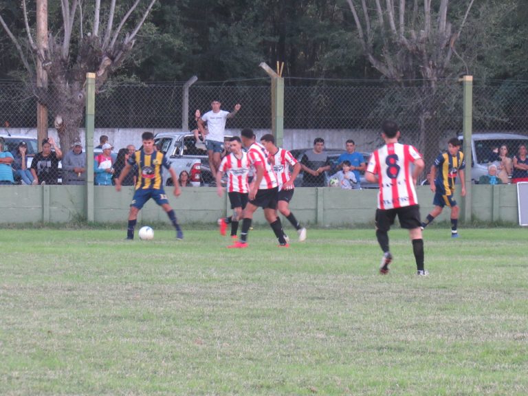 Cuarta División: nuevo triunfo del líder Once Tigres