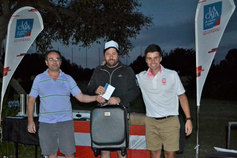 Más de cien jugadores, en el Apertura de Golf