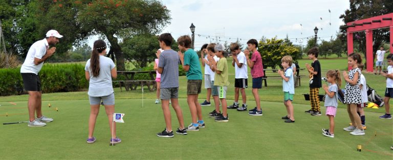 Se sumaron 25 menores a la convocatoria del Golf