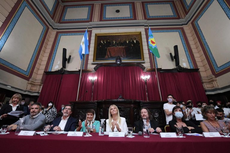 Memoria: Magario encabezó un encuentro con organismos de Derechos Humanos