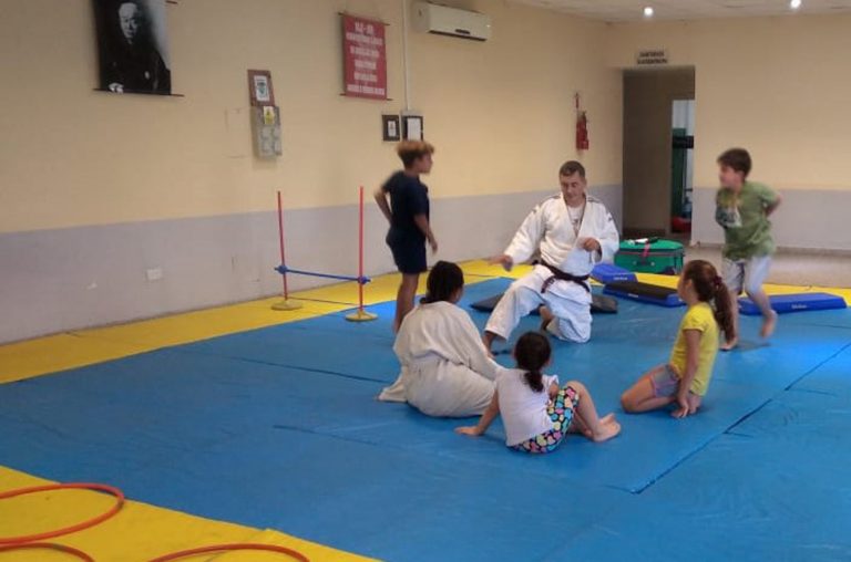 Comenzaron las clases de Judo en el Club San Martín