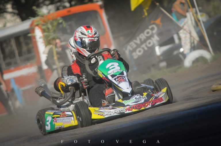 Federico Alvarez se quedó con el primer puesto en la 250 Kayak Máster