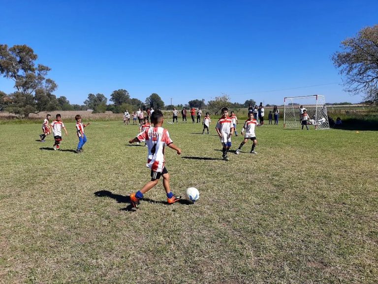 Dennehy FC: el primer campeón de la LNF está de regreso