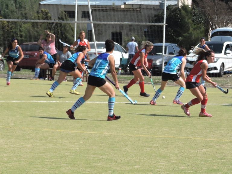 Comienza el Torneo de Mamis Hockey 11, en cancha de Atlético