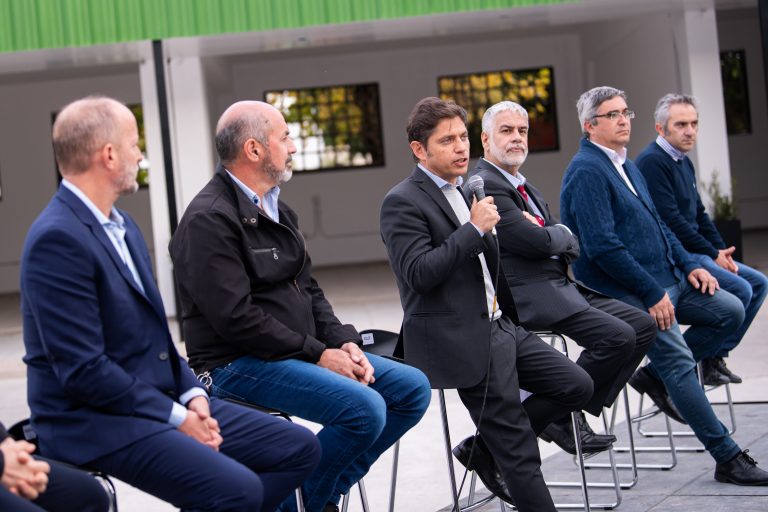 Acceso a bienes esenciales: el Gobernador Kicillof presentó medidas