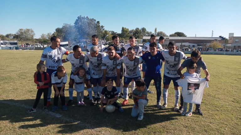 Libertad goleó 5 a 1 a Patricios en la primera final