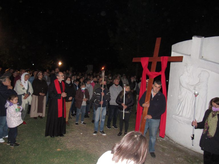 Vía Crucis: «la cruz es signo de esperanza»