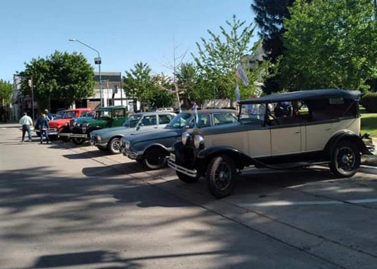 Autos clásicos realizarán un nuevo recorrido