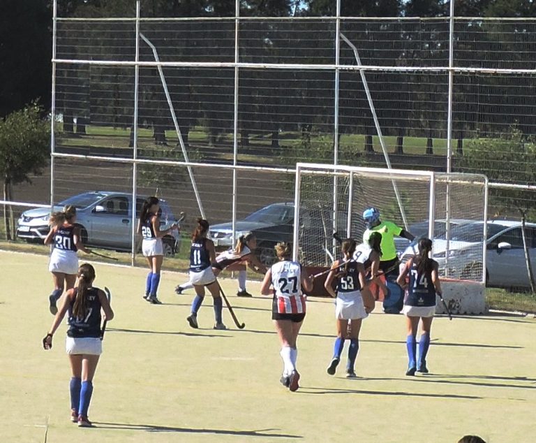Hockey femenino: Atlético 9 de Julio visita a Saladillo