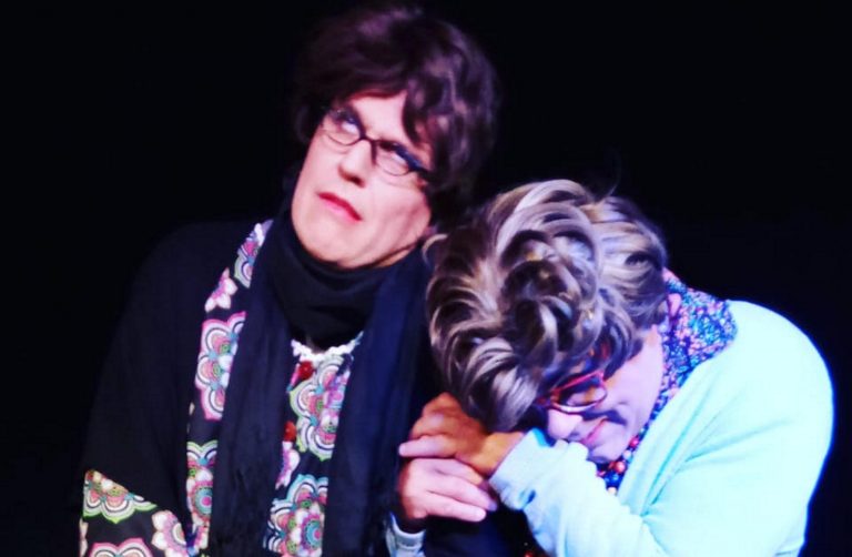 Dennehy Casa de Té abre su espacio al teatro