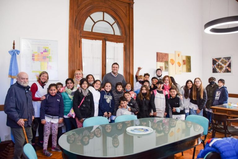 Alumnos de La Niña visitaron lugares de la Ciudad