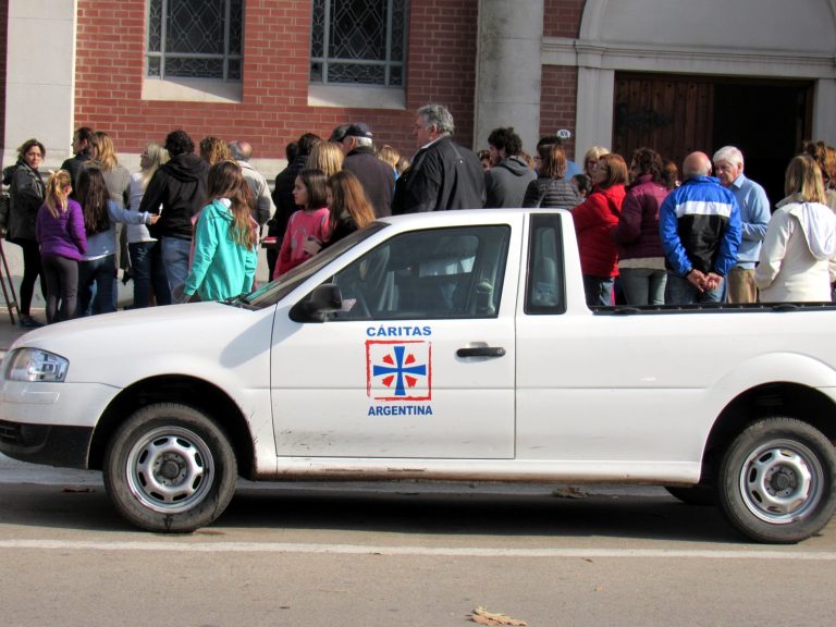Se necesitan autos y voluntarios para la Colecta de Cáritas