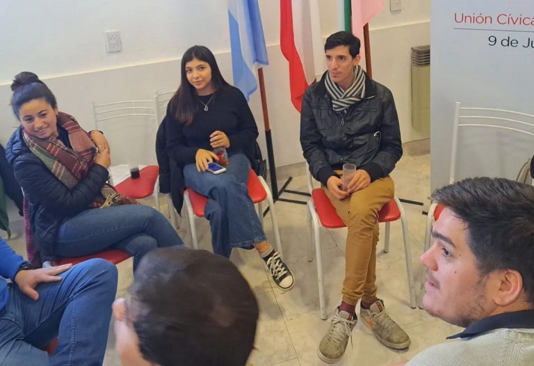 La Juventud Radical de la Cuarta Sección se reunió en 9 de Julio