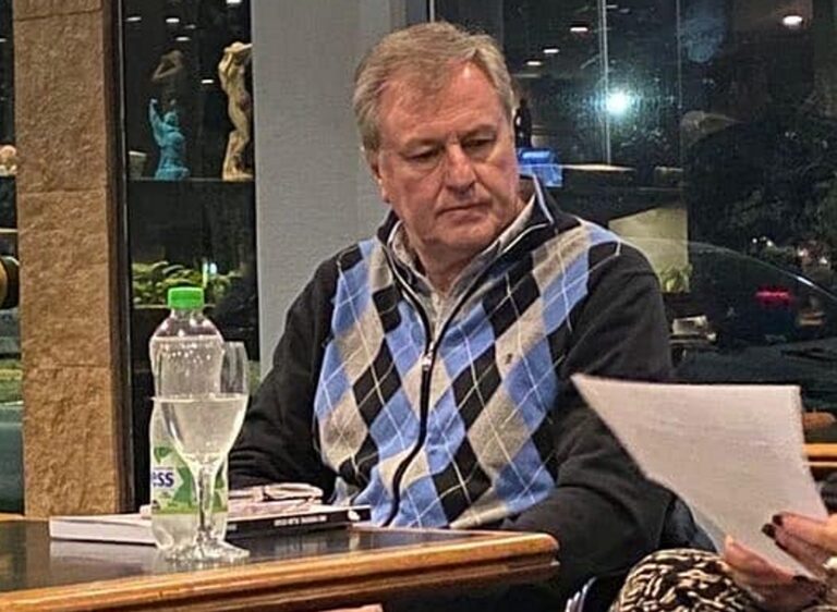 Presentan el libro “Más Municipio Mejor Estado”