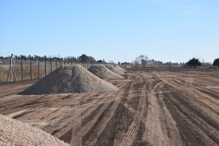 Nueva playa de camiones: avanzan las obras