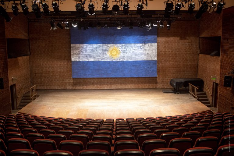 Concierto Homenaje a la Bandera en el Teatro Argentino
