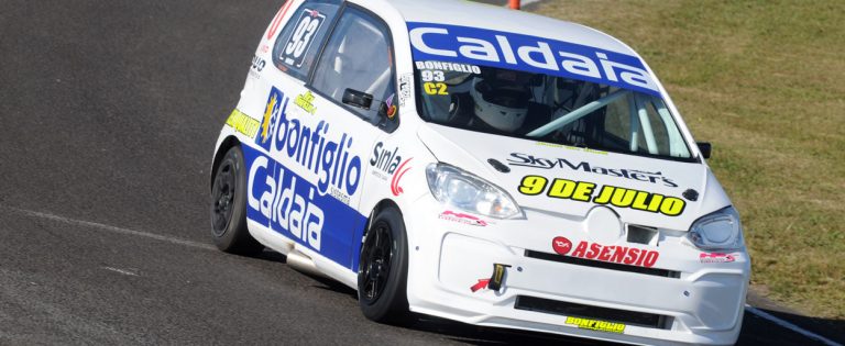 Seis nuevejulienses corren en el Turismo Pista