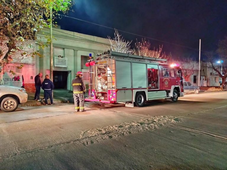 Bomberos intervino en un incendio