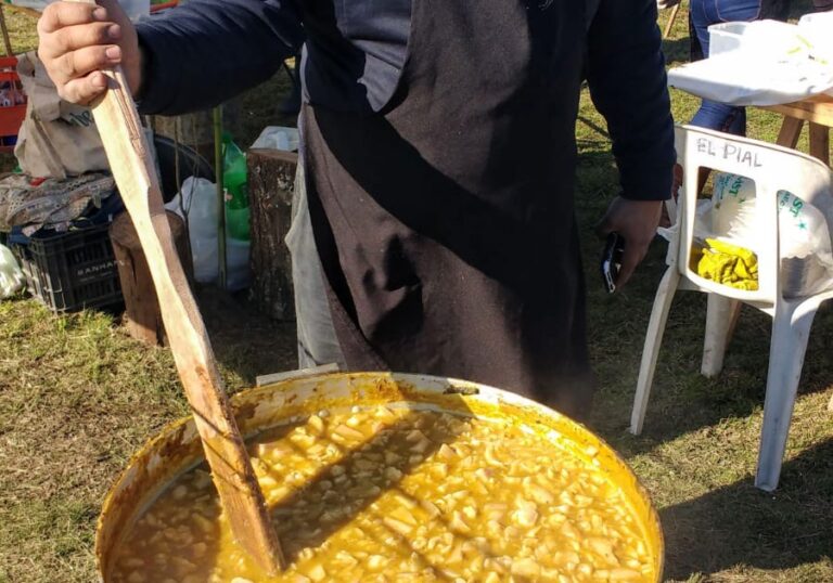 Para celebrar el 9 de Julio, locro con estilo bonaerense