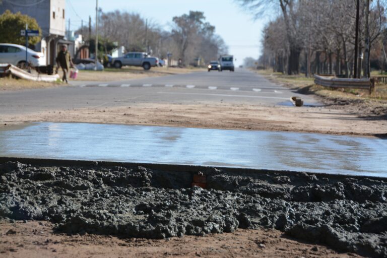 Reparación de pavimento en Avenida Presidente Perón