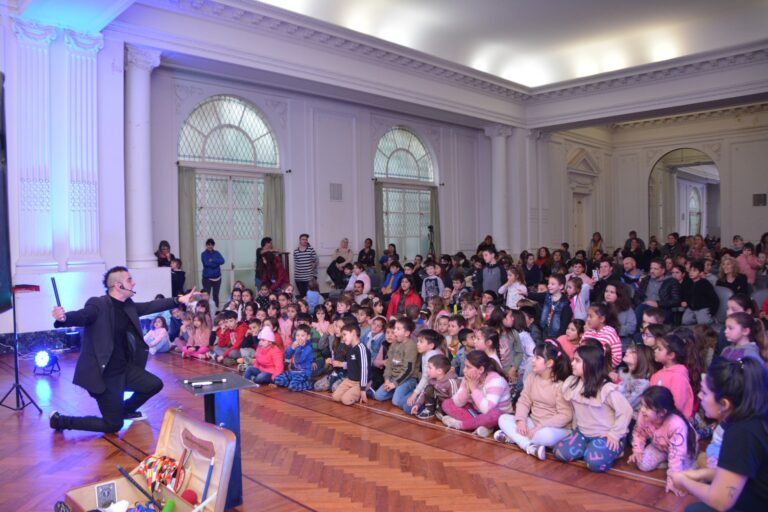 Vuelve a presentarse el Mago Nazar