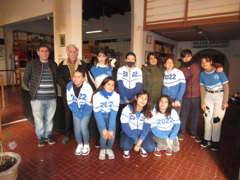Alumnos de la Secundaria Nº 7 visitaron «EL 9 DE JULIO»