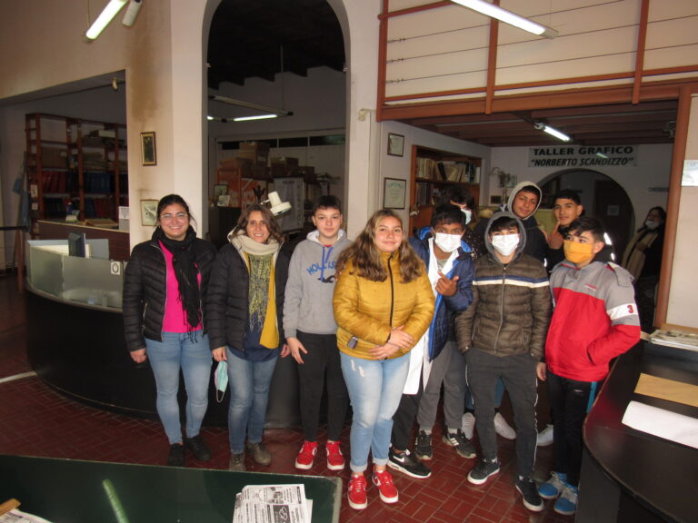 Alumnos de la Escuela Otto Krause visitaron EL 9 DE JULIO