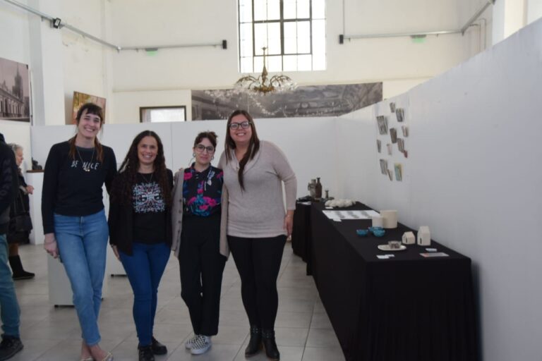 Ciclo de Exposiciones Artísticas: comenzó la muestra de cerámica