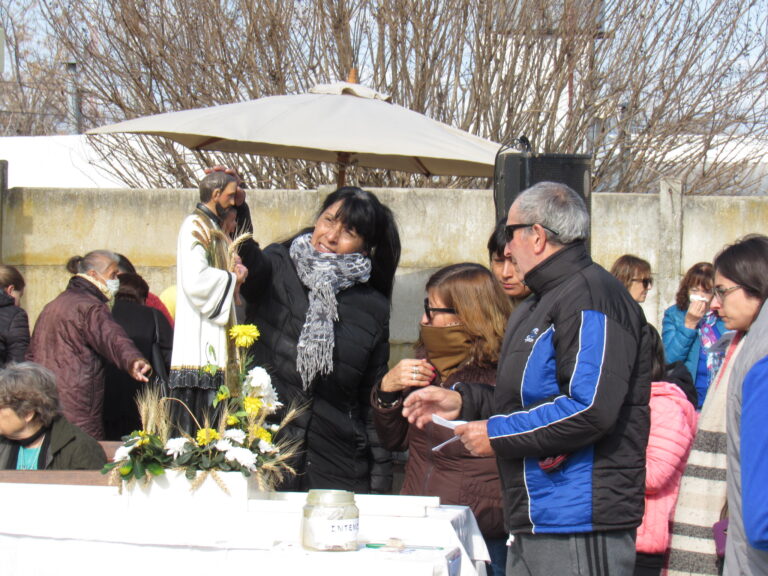 San Cayetano: numerosa participación de fieles