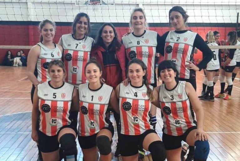 Voley Femenino: dos triunfos del equipo de Atlético
