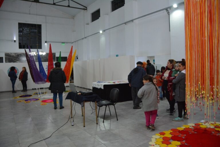 Arte textil: comenzó la muestra de Elida Arocas