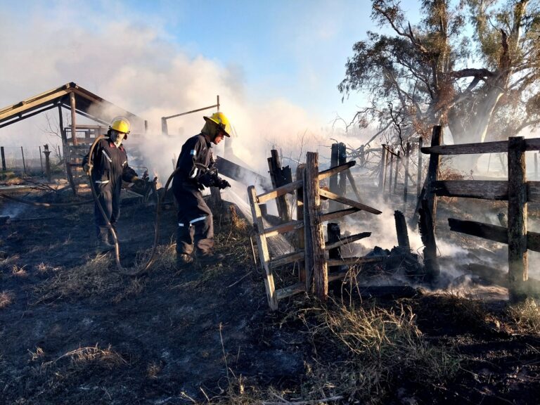 Bomberos piden no utilizar el fuego como limpieza