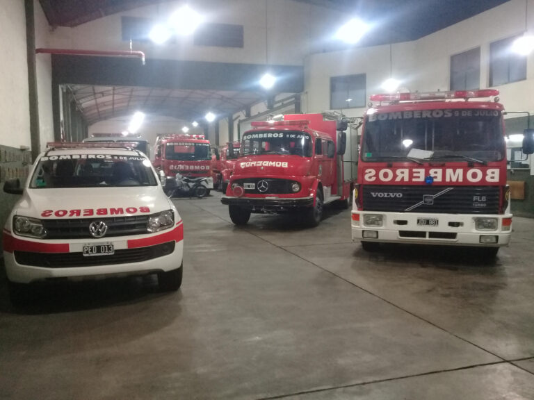 El año 2023 llega con la sirena de Bomberos
