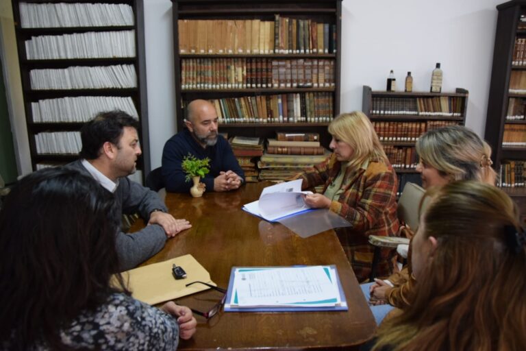 El Intendente visitó la Escuela 15 de Dudignac