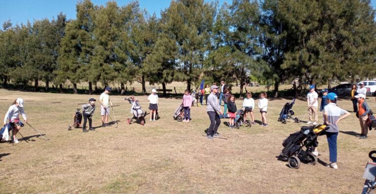 Golf: jugadores de Atlético en los primeros puestos