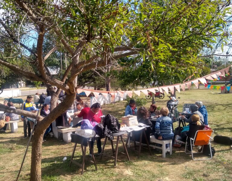 Barrio Los Abuelos: jornada recreativa