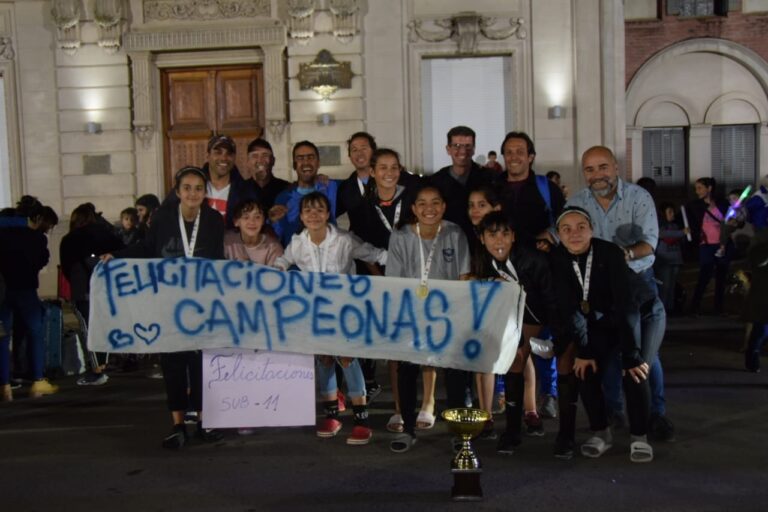 Bonaerenses: gran recibimiento a la Delegación